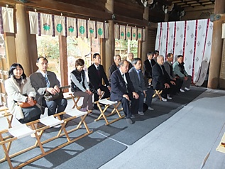 多田神社拝殿, 1019.jpg