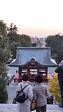 夕暮れ前の八幡宮, 1400.jpg